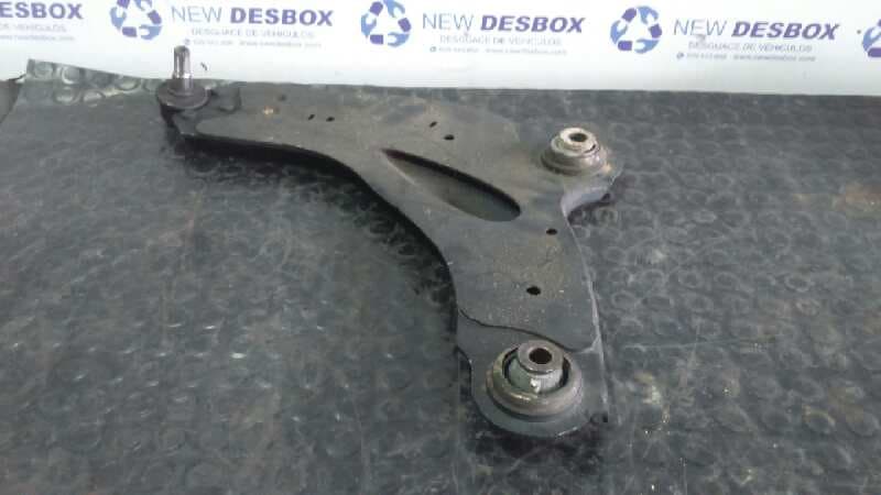 Recambio de BRAZO IZQUIERDO INFERIOR DELANTERO para NISSAN PRIMASTAR (X83) 1.9 dCi Diesel CAT F9Q U7 referencia OEM IAM    - PLATA