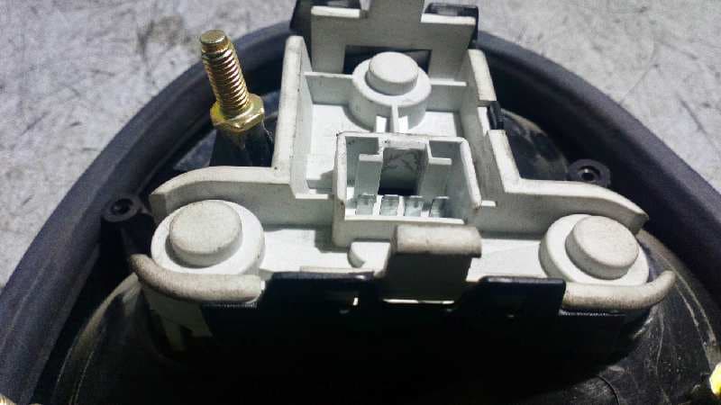 Recambio de PILOTO TRASERO DERECHO para LANCIA DELTA referencia OEM IAM 7798157   - VERDE 2