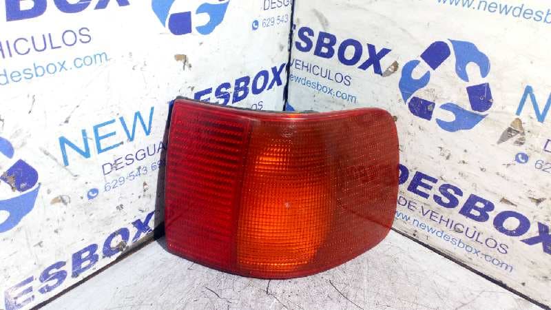 Recambio de PILOTO TRASERO DERECHO para AUDI 100 BERLINA (C4) 2.0 referencia OEM IAM 138008   - BLANCO