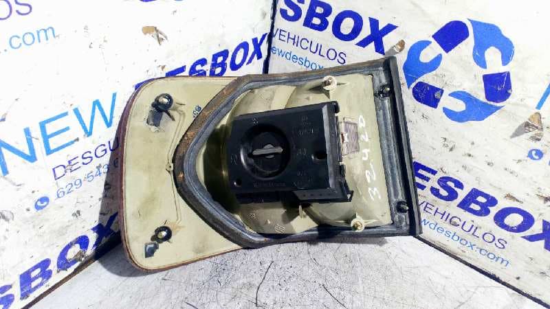 Recambio de PILOTO TRASERO DERECHO para AUDI 100 BERLINA (C4) 2.0 referencia OEM IAM 138008   - BLANCO 2