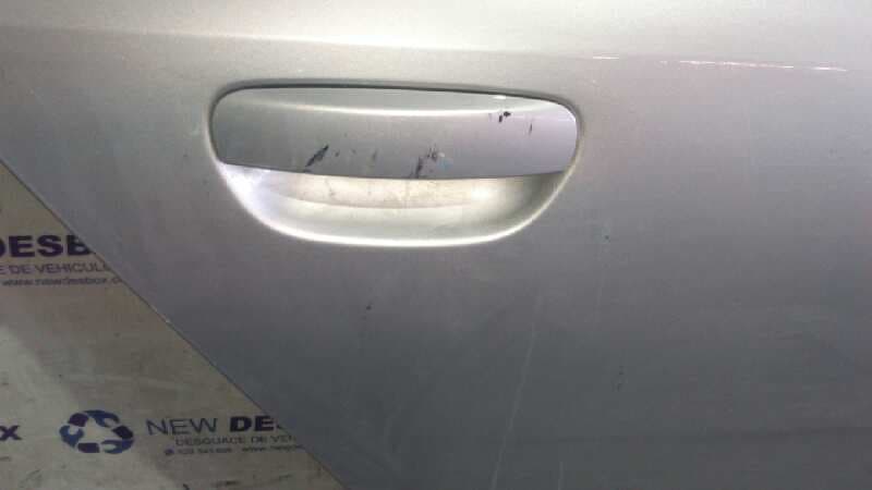 Recambio de PUERTA TRASERA DERECHA para AUDI A4 BERLINA (8E) ALT referencia OEM IAM    - GRIS 4