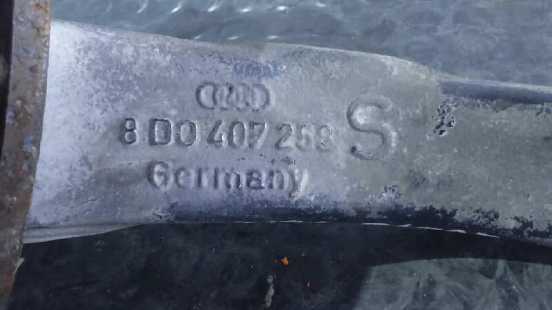 Recambio de MANGUETA DELANTERA DERECHA para AUDI A4 BERLINA (B5) ADR referencia OEM IAM 8D0407258   - VERDE 3