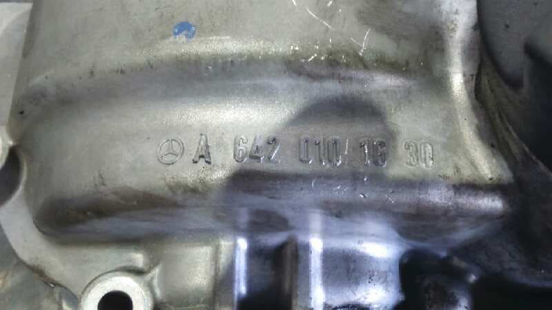 Recambio de TAPA BALANCINES para MERCEDES-BENZ CLASE GLK (W204) GLK 3.0 CDI CAT OM642961 referencia OEM IAM A6420101630 2