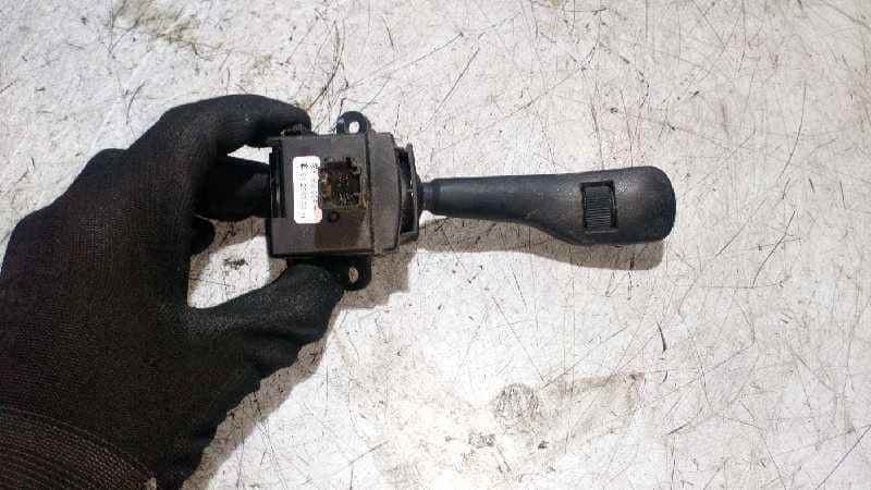 Recambio de MANDO LIMPIA para BMW SERIE 3 BERLINA (E46) 320d Edition Advance D-204D4 referencia OEM IAM 8363664    - AZUL 2