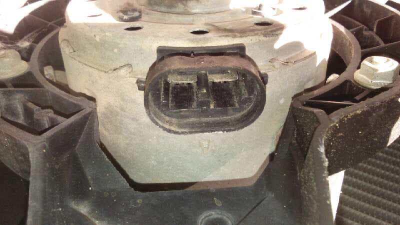 Recambio de ELECTROVENTILADOR para RENAULT MASTER COMBI S8U referencia OEM IAM 7700315275 3
