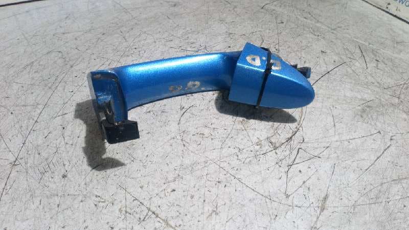 Recambio de MANETA DELANTERA DERECHA para FORD FIESTA (CB1) F6JB  referencia OEM IAM 2