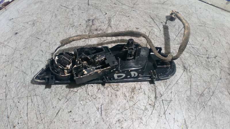 Recambio de MANETA INTERIOR DELANTERA DERECHA para FORD FIESTA (CB1) F6JB  referencia OEM IAM 2