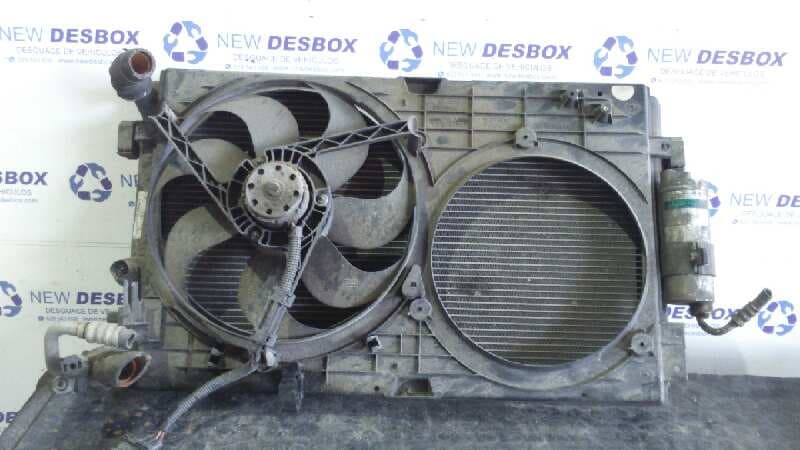 Recambio de RADIADOR AGUA para VOLKSWAGEN GOLF IV BERLINA (1J1) AKL referencia OEM IAM 1J0121253P