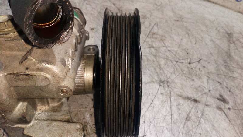 Recambio de BOMBA DIRECCION para FORD TOURNEO CONNECT (TC7) 1.8 TDDI Turbodiesel CAT R3PA referencia OEM IAM 2T143A696AJU30   - AZUL 2
