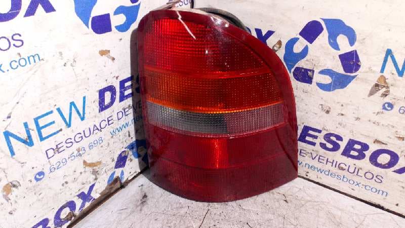 Recambio de PILOTO TRASERO DERECHO para FORD MONDEO BERLINA (GD) 1.8 Turbodiesel CAT RFN referencia OEM IAM 93BG13N004   - PLATA