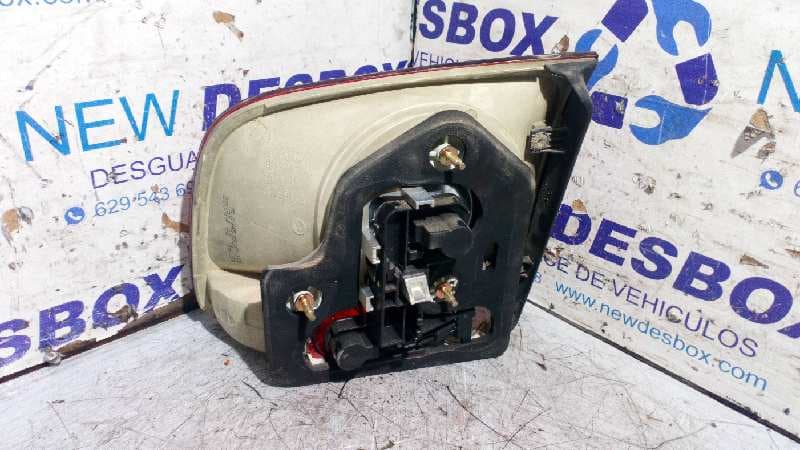 Recambio de PILOTO PORTON IZQUIERDO para VOLKSWAGEN TOUAREG (7LA) TDI V10 BLE referencia OEM IAM 28269003   - AZUL CLARO 3