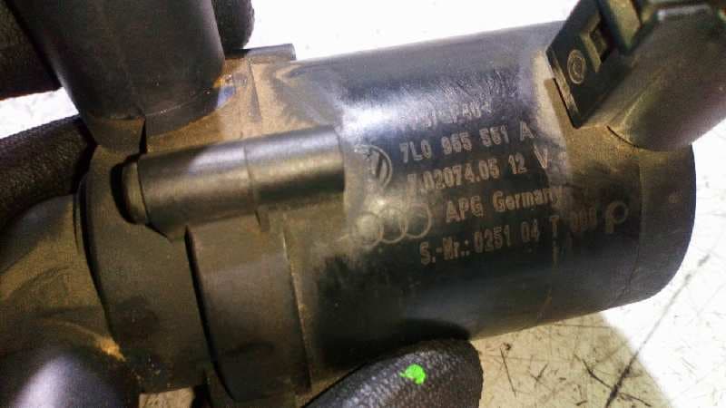 Recambio de BOMBA AGUA para VOLKSWAGEN TOUAREG (7LA) TDI V10 BLE referencia OEM IAM 7L0965561A   - AZUL CLARO 3