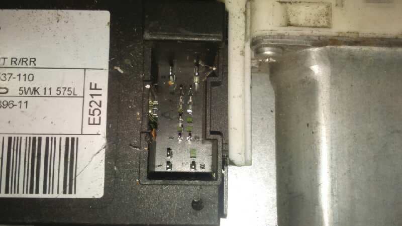 Recambio de MOTOR ELEVALUNAS TRASERO DERECHO para FORD FOCUS C-MAX (CAP) referencia OEM IAM 3