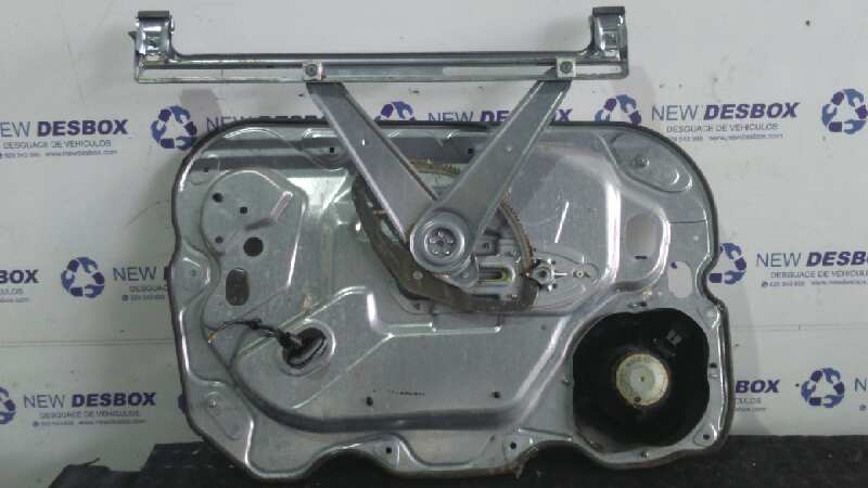 Recambio de ELEVALUNAS DELANTERO DERECHO para FORD FOCUS C-MAX (CAP) referencia OEM IAM 3M51R045H16A 8
