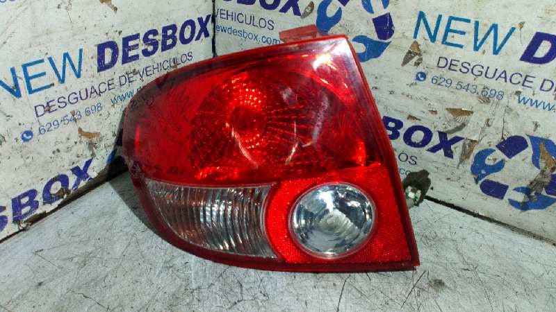 Recambio de PILOTO TRASERO IZQUIERDO para HYUNDAI GETZ (TB) 1.1 Básico 4HD        referencia OEM IAM 924011CXXX   - AZUL