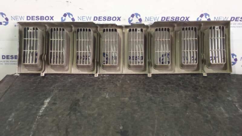Recambio de REJILLA DELANTERA para CHRYSLER JEEP GR.CHEROKEE (ZJ) referencia OEM IAM 55054889 3