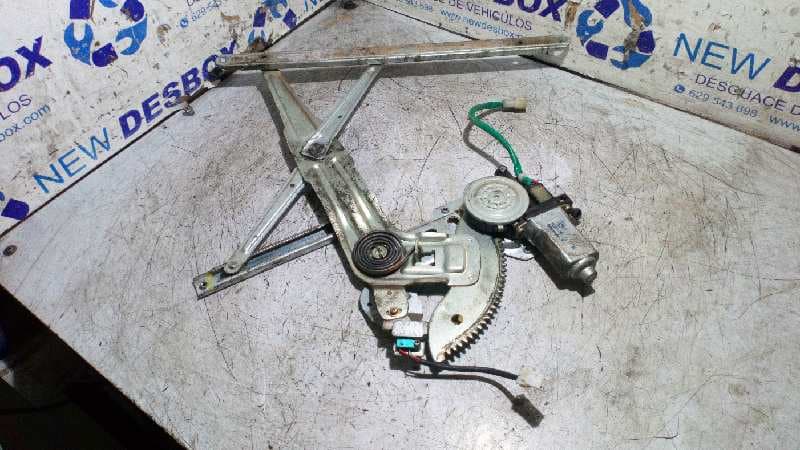 Recambio de ELEVALUNAS DELANTERO DERECHO para MITSUBISHI MONTERO (V60/V70) 4D56T referencia OEM IAM MR144596