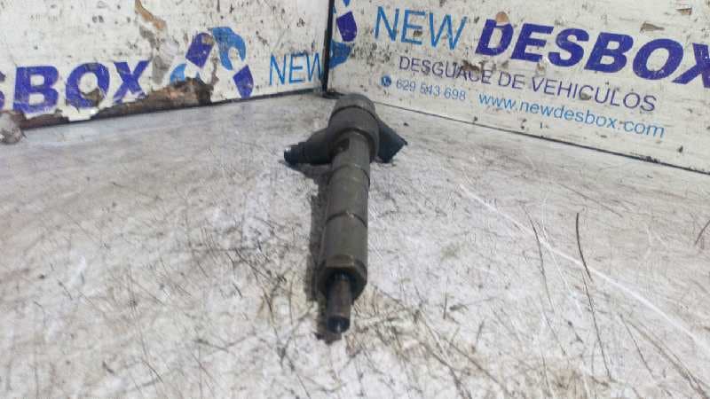 Recambio de INYECTOR para OPEL CORSA C 1.3 16V CDTI CAT (Z 13 DT / LN9) Z13DT  referencia OEM IAM 044110083 3