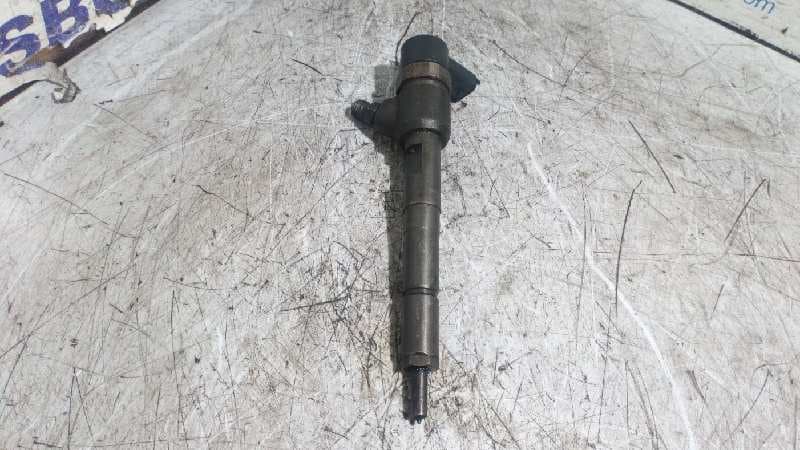 Recambio de INYECTOR para OPEL CORSA C 1.3 16V CDTI CAT (Z 13 DT / LN9) Z13DT  referencia OEM IAM 044110083