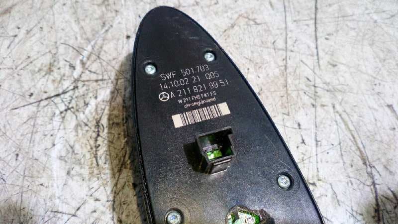 Recambio de MANDO ELEVALUNAS DELANTERO IZQUIERDO para MERCEDES-BENZ CLASE E (W211) BERLINA 3.2 CDI CAT 648961 referencia OEM IAM A2118219951   - AZUL 4