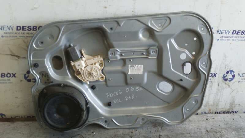 Recambio de ELEVALUNAS DELANTERO DERECHO para FORD FOCUS BERLINA (CAP) referencia OEM IAM 4M51A045H16A