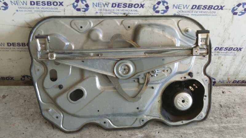 Recambio de ELEVALUNAS DELANTERO DERECHO para FORD FOCUS BERLINA (CAP) referencia OEM IAM 4M51A045H16A 2