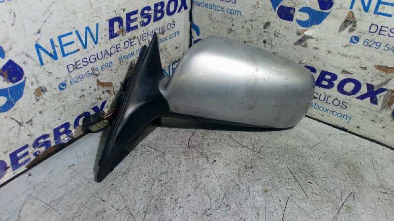 Recambio de RETROVISOR IZQUIERDO para AUDI A4 BERLINA (8E) 2.5 V6 24V TDI AFB referencia OEM IAM 8D0857548   - PLATA 3
