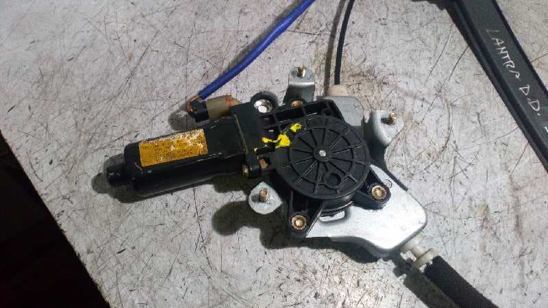 Recambio de ELEVALUNAS DELANTERO DERECHO para HYUNDAI LANTRA BERLINA (RD) referencia OEM IAM 3