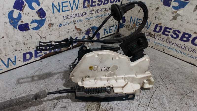 Recambio de CERRADURA PUERTA DELANTERA IZQUIERDA para VOLKSWAGEN GOLF VI (5K1) CAVD referencia OEM IAM 5K1837015   - NEGRO 6
