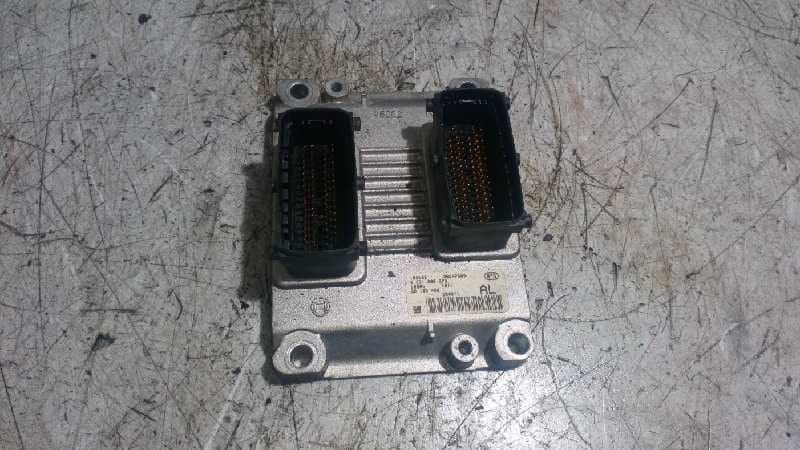 Recambio de CENTRALITA MOTOR UCE para OPEL AGILA Básico Z12XE referencia OEM IAM 09185450   - GRIS PLATA
