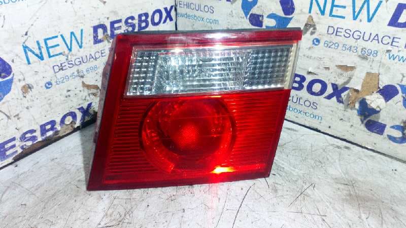 Recambio de PILOTO PORTON DERECHO para KIA CARENS 2.0 Turbodiesel CAT D4EA referencia OEM IAM    - AZUL