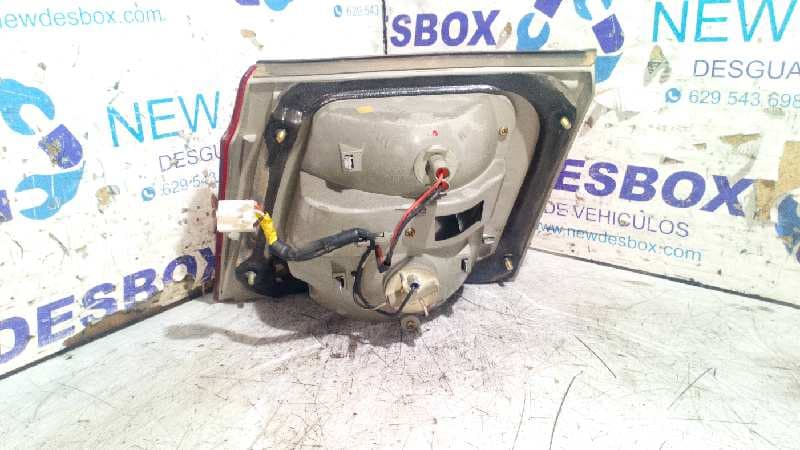 Recambio de PILOTO PORTON IZQUIERDO para KIA CARENS 2.0 Turbodiesel CAT D4EA referencia OEM IAM    - AZUL 2