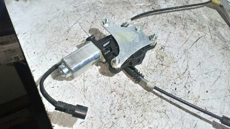 Recambio de ELEVALUNAS DELANTERO IZQUIERDO para RENAULT MEGANE I COUPE FASE 2 (DA..) 1.9 dCi Diesel CAT F9Q732 referencia OEM IAM 35135001   - AMARILLO 5