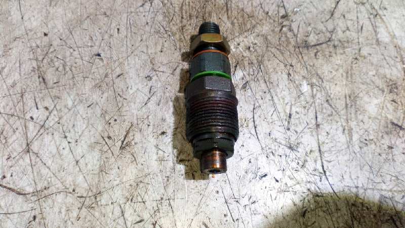 Recambio de INYECTOR para OPEL CORSA B 17D4EE1 referencia OEM IAM 881090