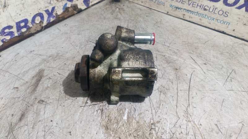 Recambio de BOMBA DIRECCION para VOLKSWAGEN POLO BERLINA (6N1) AEF referencia OEM IAM 6N0422154A