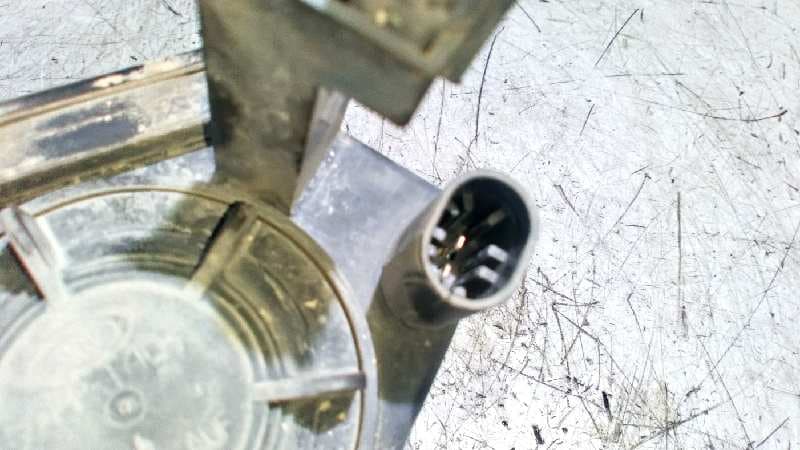 Recambio de FARO ANTINIEBLA IZQUIERDO para OPEL ASTRA H BER. 1.7 16V CDTI Z17DTH referencia OEM IAM 24462133   - NEGRO 4