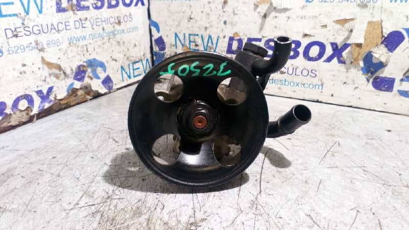 Recambio de BOMBA DIRECCION para KIA CARENS (UN) 2.0 CRDi D4EA referencia OEM IAM 571002G200   - NEGRO 4