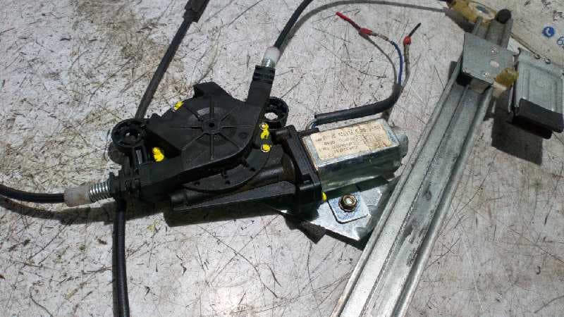 Recambio de ELEVALUNAS DELANTERO IZQUIERDO para VOLKSWAGEN GOLF III BERLINA (1H1) 1.8 1Y referencia OEM IAM 358764   - ROJO 3
