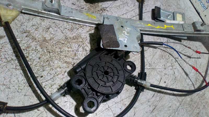 Recambio de ELEVALUNAS DELANTERO IZQUIERDO para VOLKSWAGEN GOLF III BERLINA (1H1) 1.8 1Y referencia OEM IAM 358764   - ROJO 4