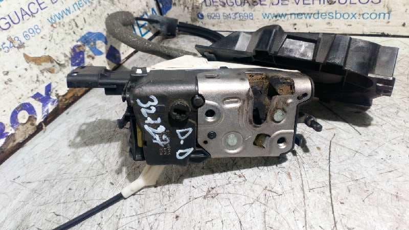 Recambio de CERRADURA PUERTA DELANTERA DERECHA para CITROEN BERLINGO CUADRO 1.6 16V HDi 9HXDV6ATED4 referencia OEM IAM 5468A1081I8   - BLANCO 5