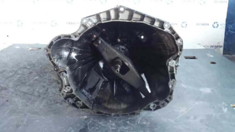 Recambio de CAJA CAMBIOS para FORD TRANSIT, CAJA ABIERTA 86/92 D4DA referencia OEM IAM 88VT7K400AA   - BLANCO