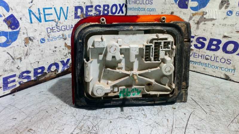 Recambio de PILOTO TRASERO IZQUIERDO para PEUGEOT 205 BERLINA 1.8 Diesel referencia OEM IAM N89120   - ROJO 2