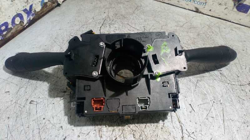 Recambio de MANDO MULTIFUNCION para CITROEN C2 1.4 referencia OEM IAM 96488208XT 6