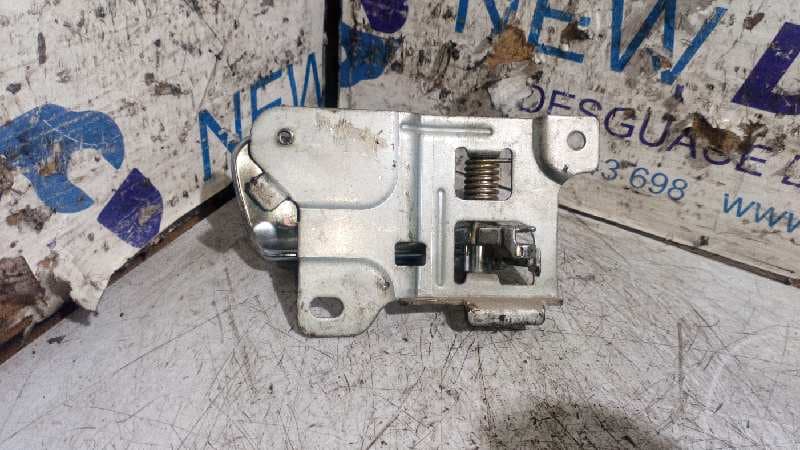 Recambio de MANETA INTERIOR DELANTERA IZQUIERDA para MITSUBISHI MONTERO SPORT (K90) referencia OEM IAM 2