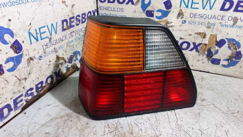 Recambio de PILOTO TRASERO IZQUIERDO para VOLKSWAGEN GOLF II (191/193) 1.8 PB referencia OEM IAM 191945111C   - BLANCO