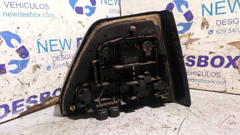 Recambio de PILOTO TRASERO IZQUIERDO para VOLKSWAGEN GOLF II (191/193) 1.8 PB referencia OEM IAM 191945111C   - BLANCO 2