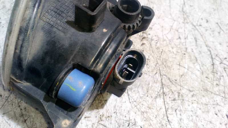 Recambio de FARO ANTINIEBLA DERECHO para RENAULT CLIO III 1.5 dCi Diesel K9K N7 referencia OEM IAM 8200002470   - GRIS 4