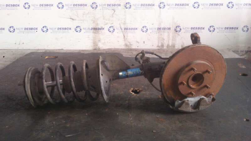 Recambio de MANGUETA DELANTERA IZQUIERDA para CHRYSLER VOYAGER (GS) ENC referencia OEM IAM 4