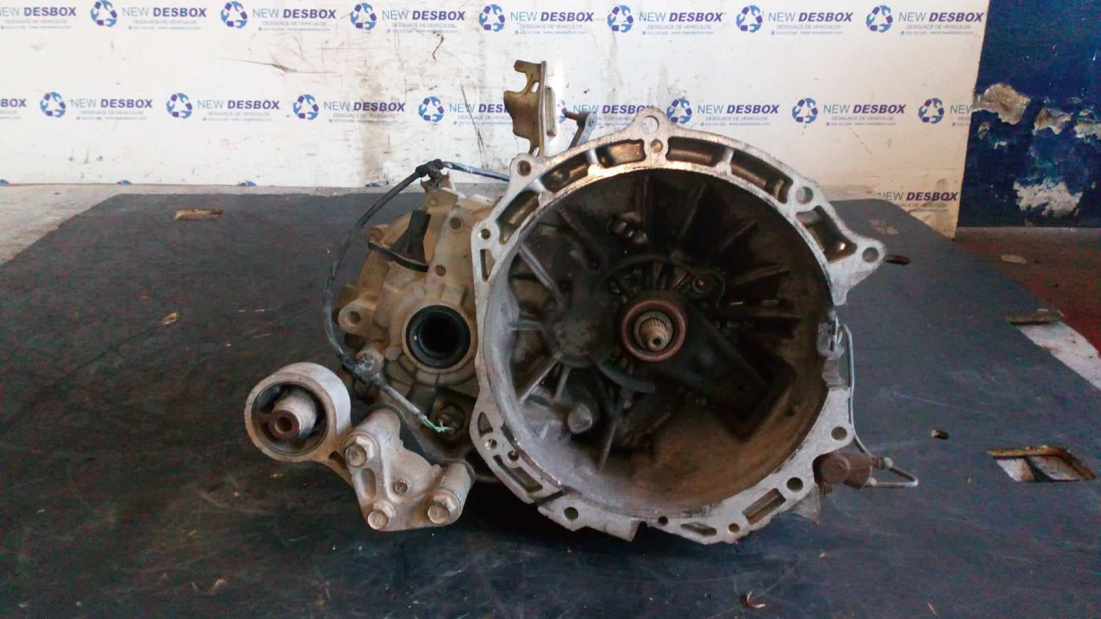 Recambio de CAJA CAMBIOS para MAZDA 6 BERLINA (GG) L813 referencia OEM IAM 2TF1105845   - GRIS PLATA