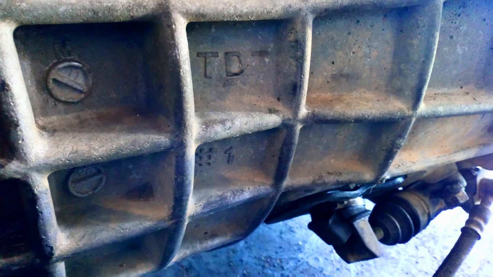 Recambio de CAJA CAMBIOS para NISSAN PICK-UP (D22) TD25TI referencia OEM IAM X1B   - NEGRO 3